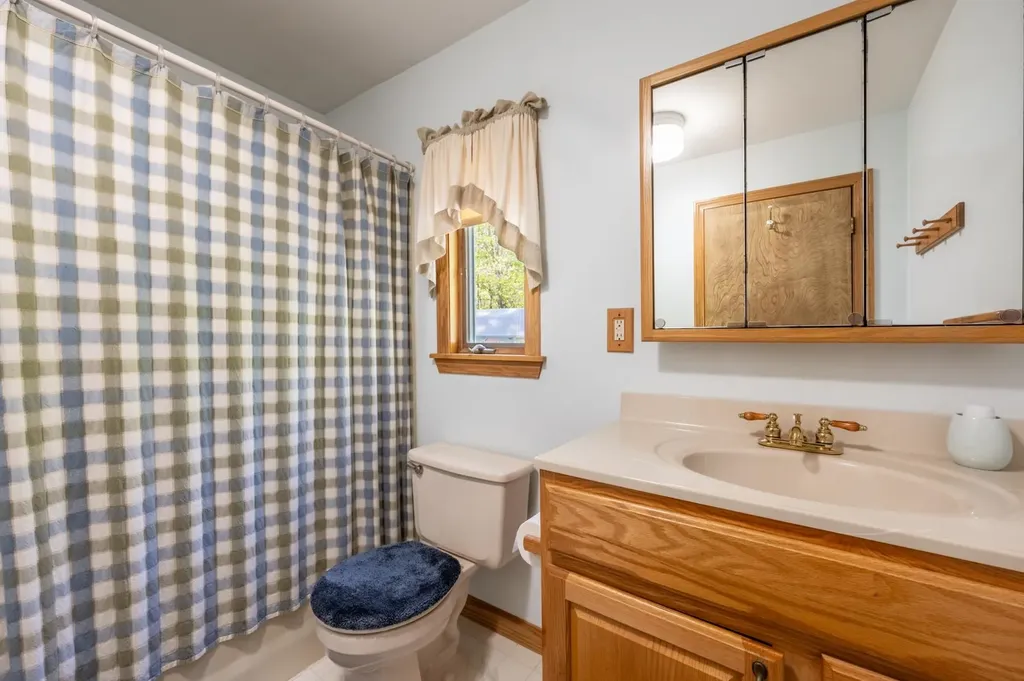 20 Church Street Bradford NH 03221