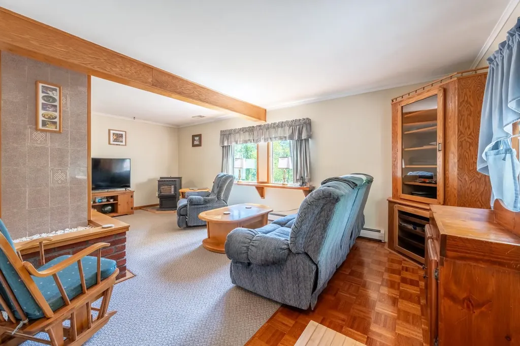 20 Church Street Bradford NH 03221