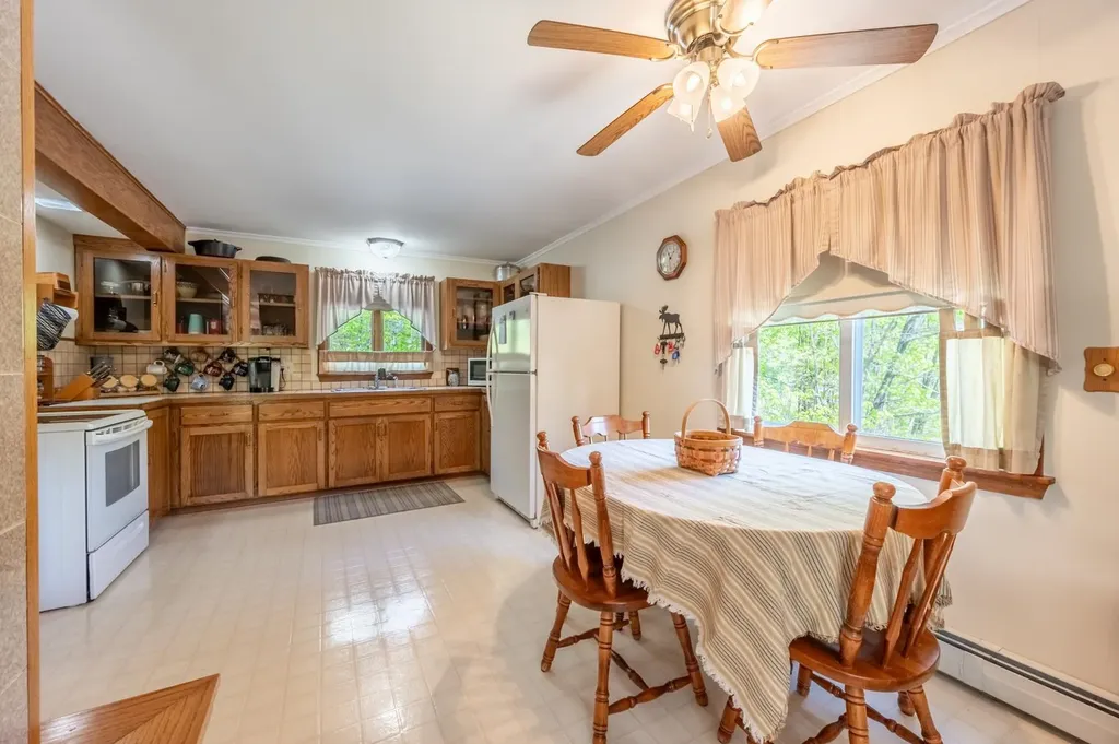 20 Church Street Bradford NH 03221