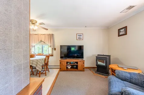 20 Church Street Bradford NH 03221