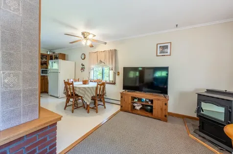 20 Church Street Bradford NH 03221