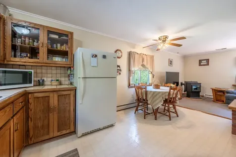 20 Church Street Bradford NH 03221