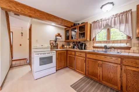 20 Church Street Bradford NH 03221