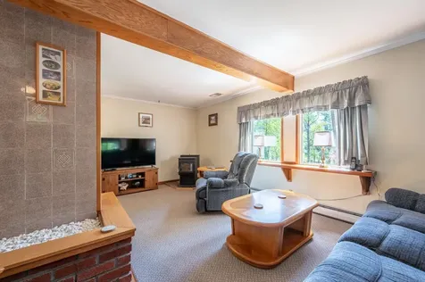 20 Church Street Bradford NH 03221