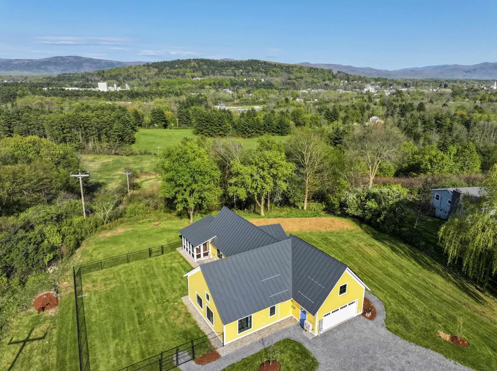 166 Terrace Heights Weybridge VT 05753