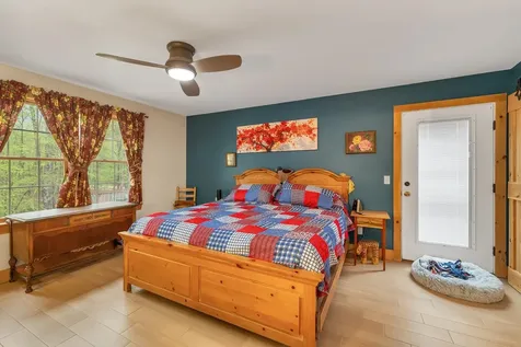 6 Phoenix Drive Kingston NH 03848