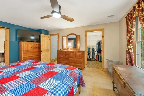 6 Phoenix Drive Kingston NH 03848