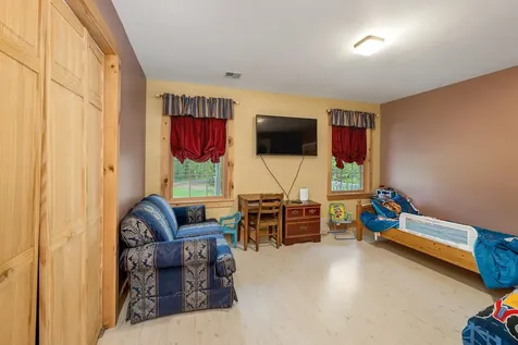 6 Phoenix Drive Kingston NH 03848