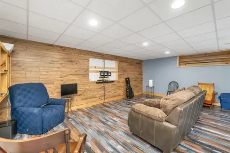6 Phoenix Drive Kingston NH 03848