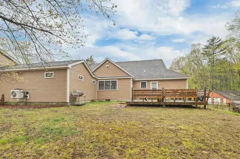 6 Phoenix Drive Kingston NH 03848