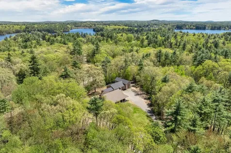 6 Phoenix Drive Kingston NH 03848