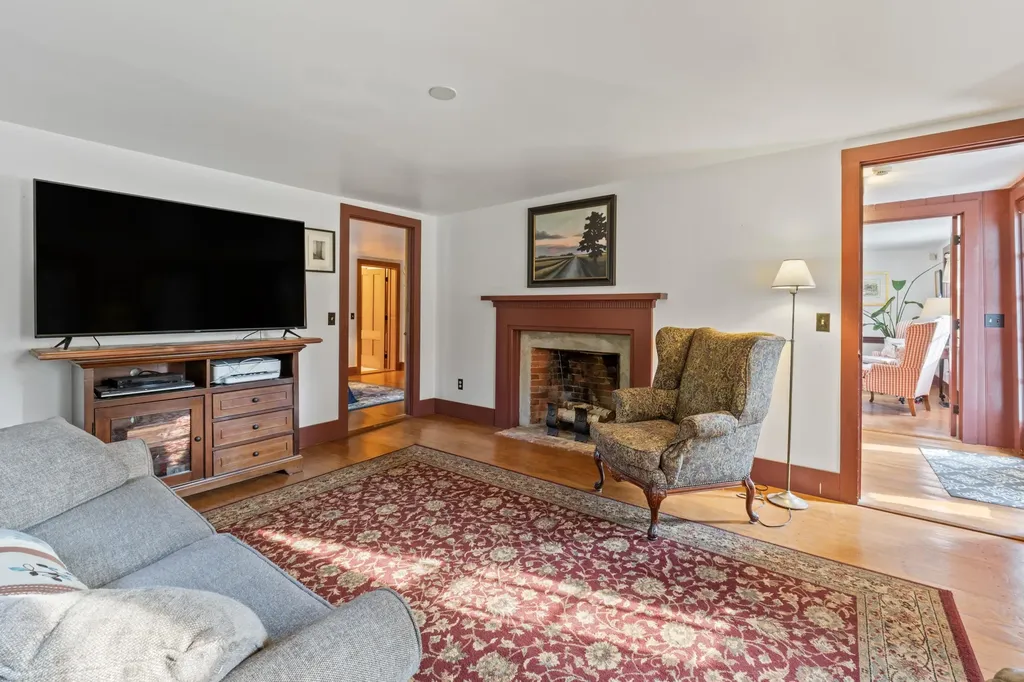 186 Huntress Bridge Road Effingham NH 03882