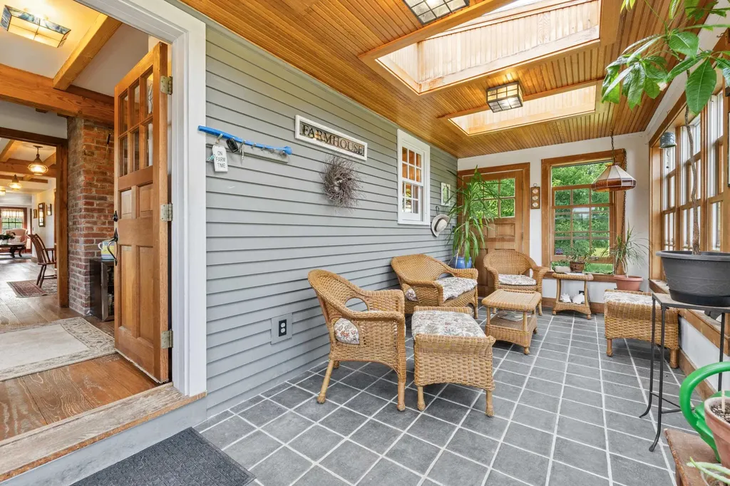 186 Huntress Bridge Road Effingham NH 03882