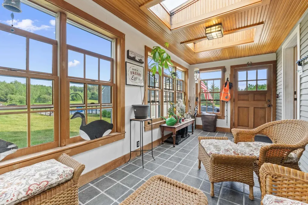 186 Huntress Bridge Road Effingham NH 03882