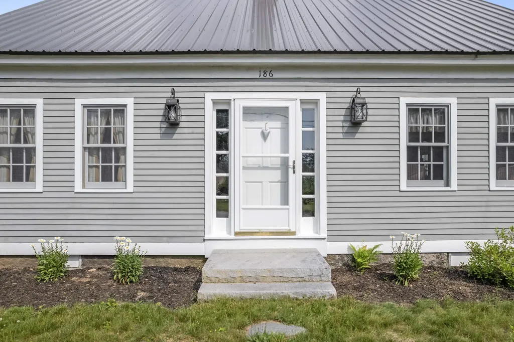 186 Huntress Bridge Road Effingham NH 03882