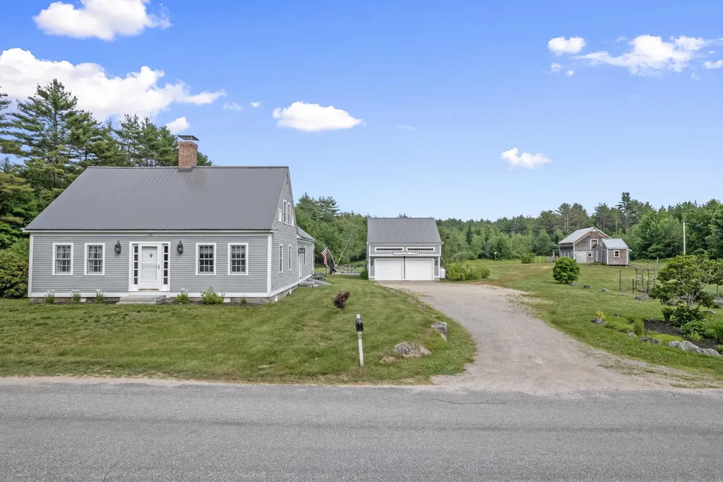186 Huntress Bridge Road Effingham NH 03882