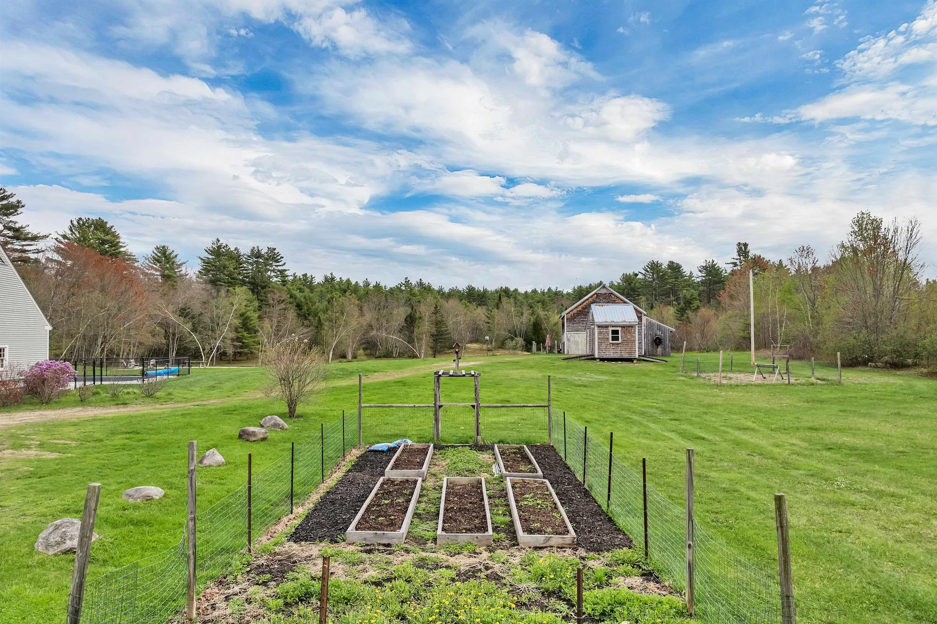 186 Huntress Bridge Road Effingham NH 03882