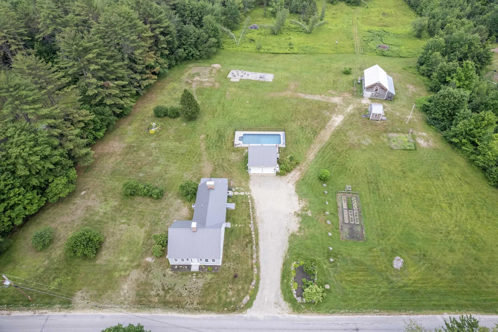 186 Huntress Bridge Road Effingham NH 03882