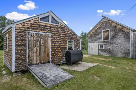 186 Huntress Bridge Road Effingham NH 03882