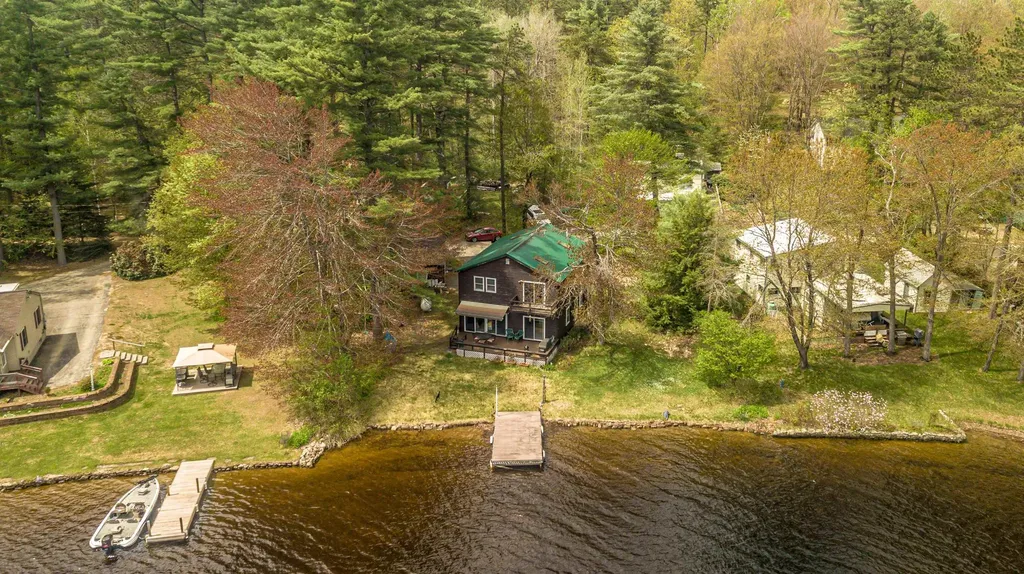 59 Lake Road Wakefield NH 03872