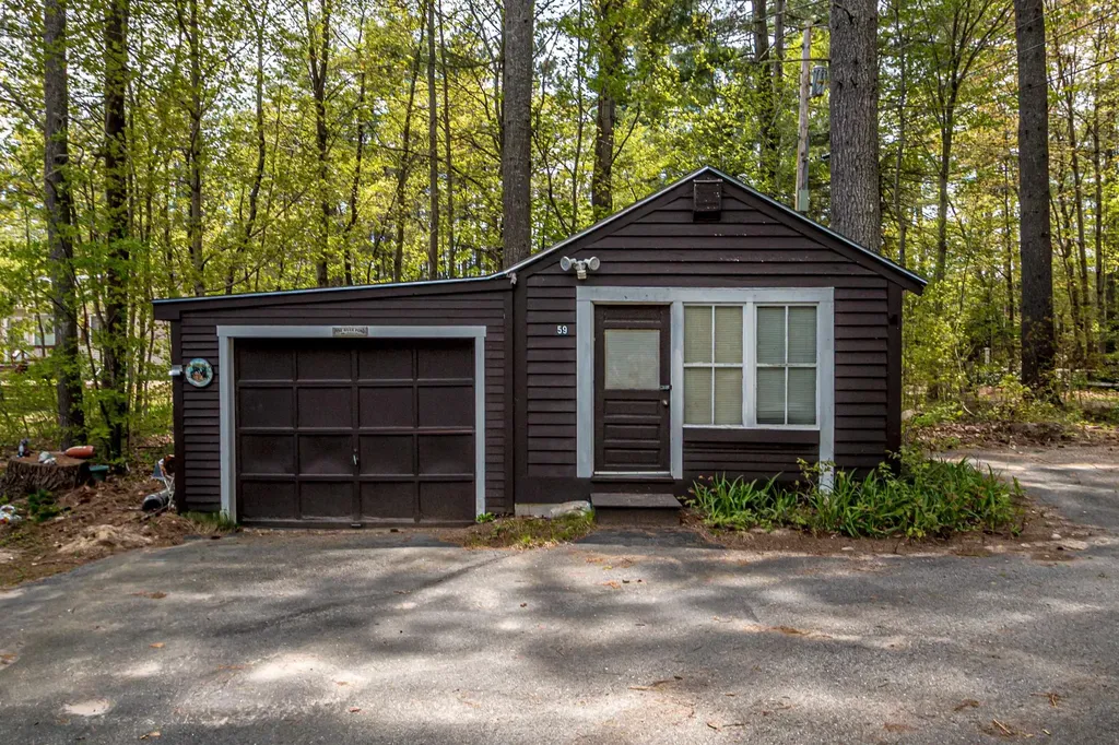 59 Lake Road Wakefield NH 03872