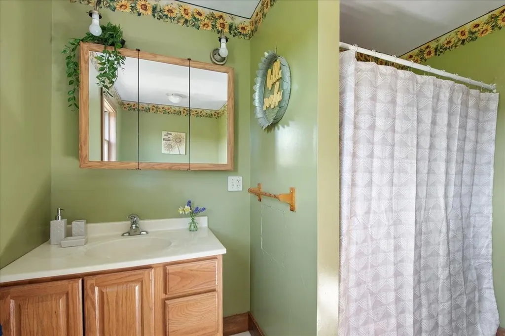 1565 Marvin Road Berkshire VT 05450