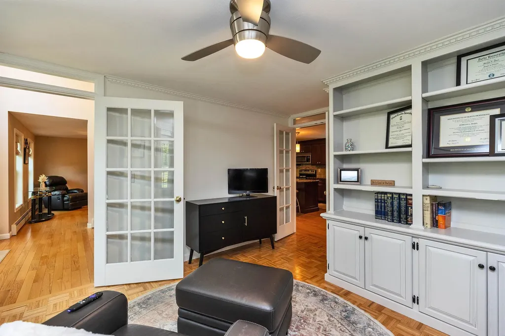 11 Fieldstone Drive Hooksett NH 03106