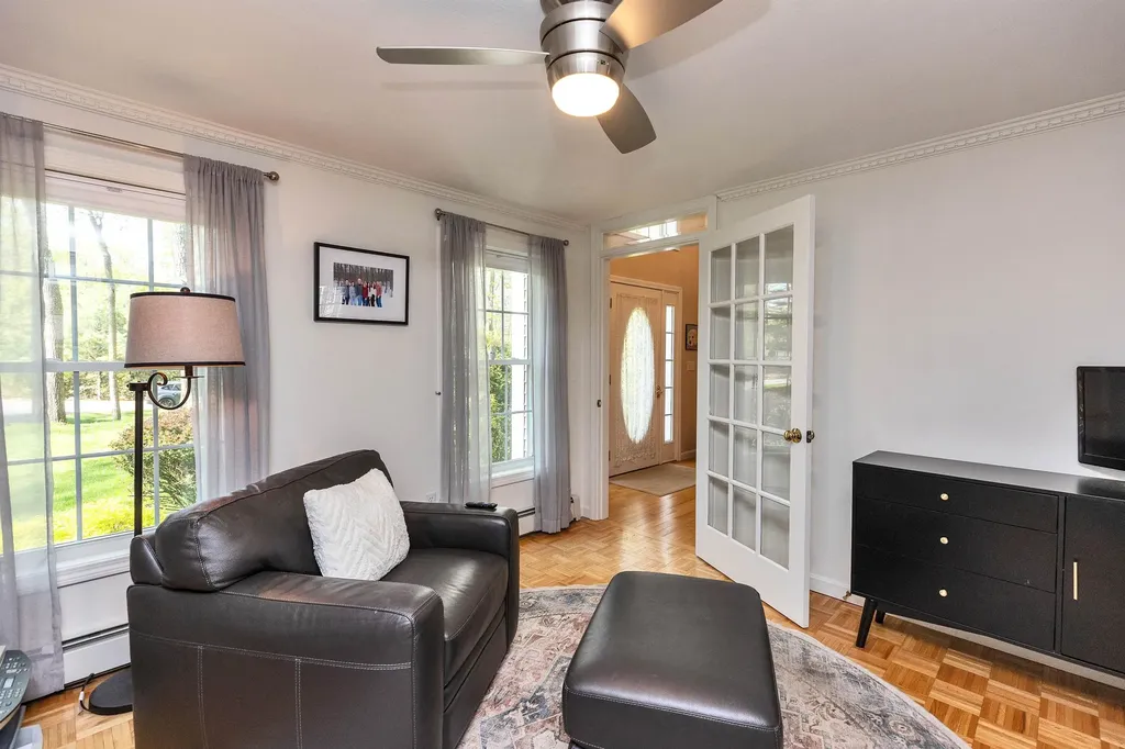 11 Fieldstone Drive Hooksett NH 03106