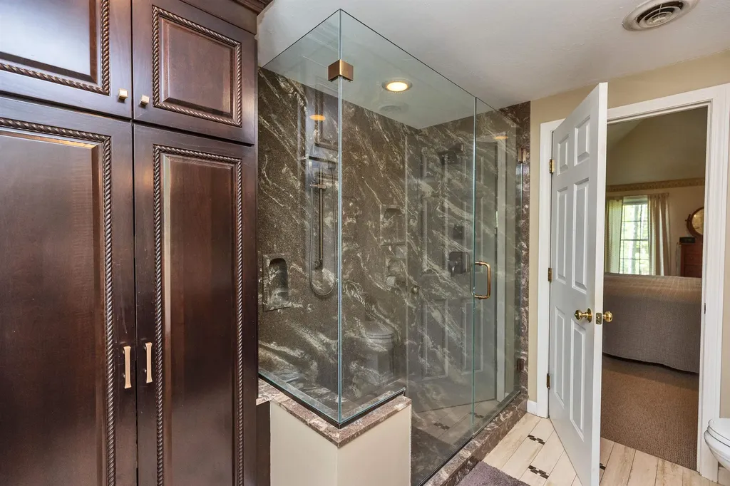 11 Fieldstone Drive Hooksett NH 03106