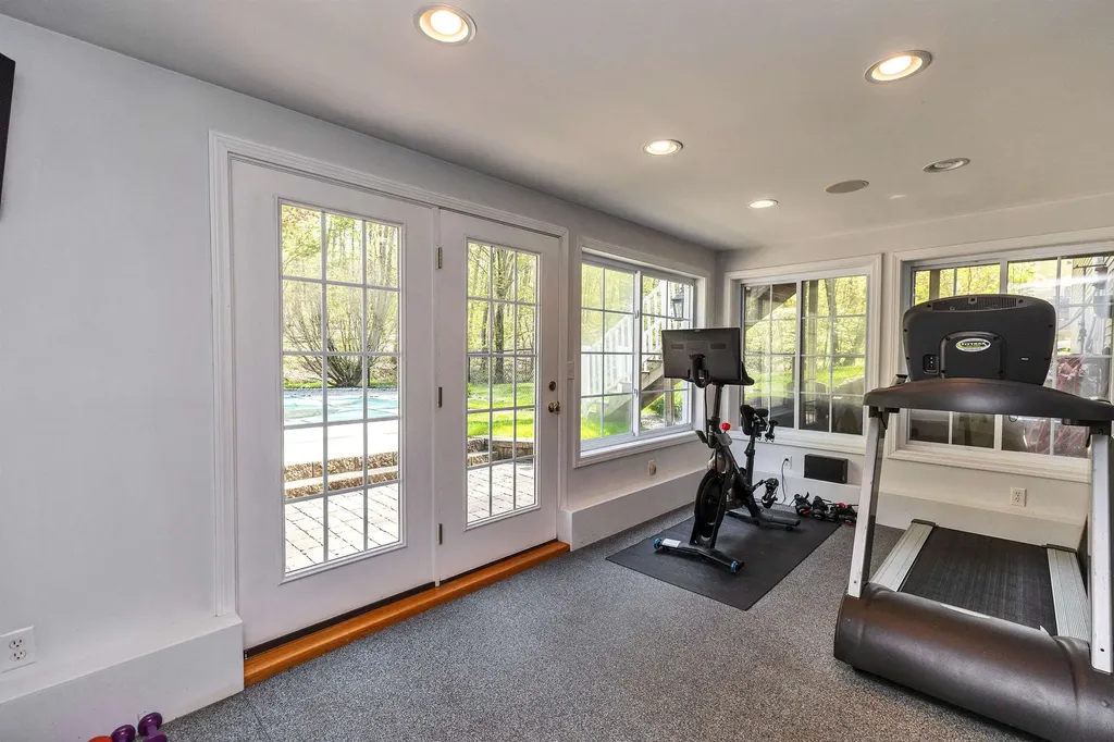 11 Fieldstone Drive Hooksett NH 03106