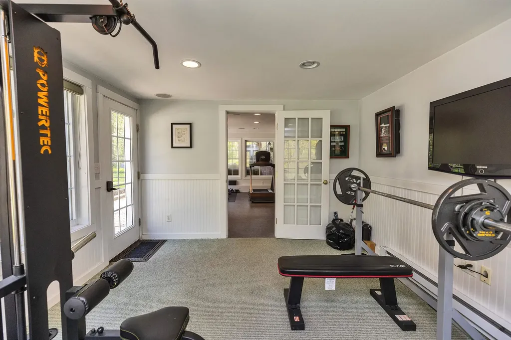 11 Fieldstone Drive Hooksett NH 03106