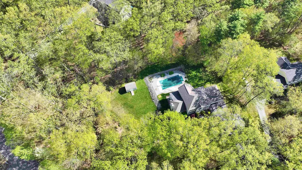11 Fieldstone Drive Hooksett NH 03106