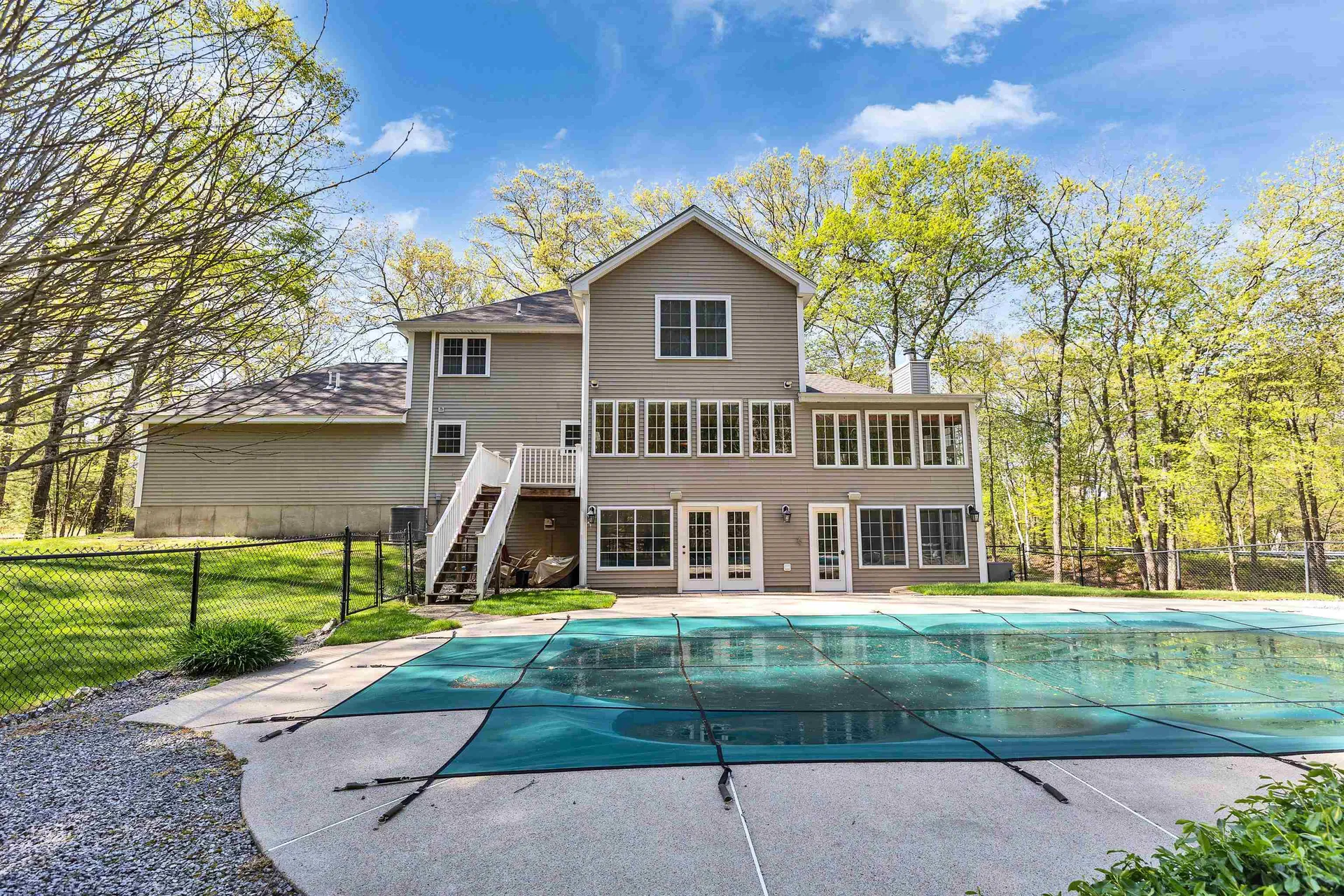 11 Fieldstone Drive Hooksett NH 03106