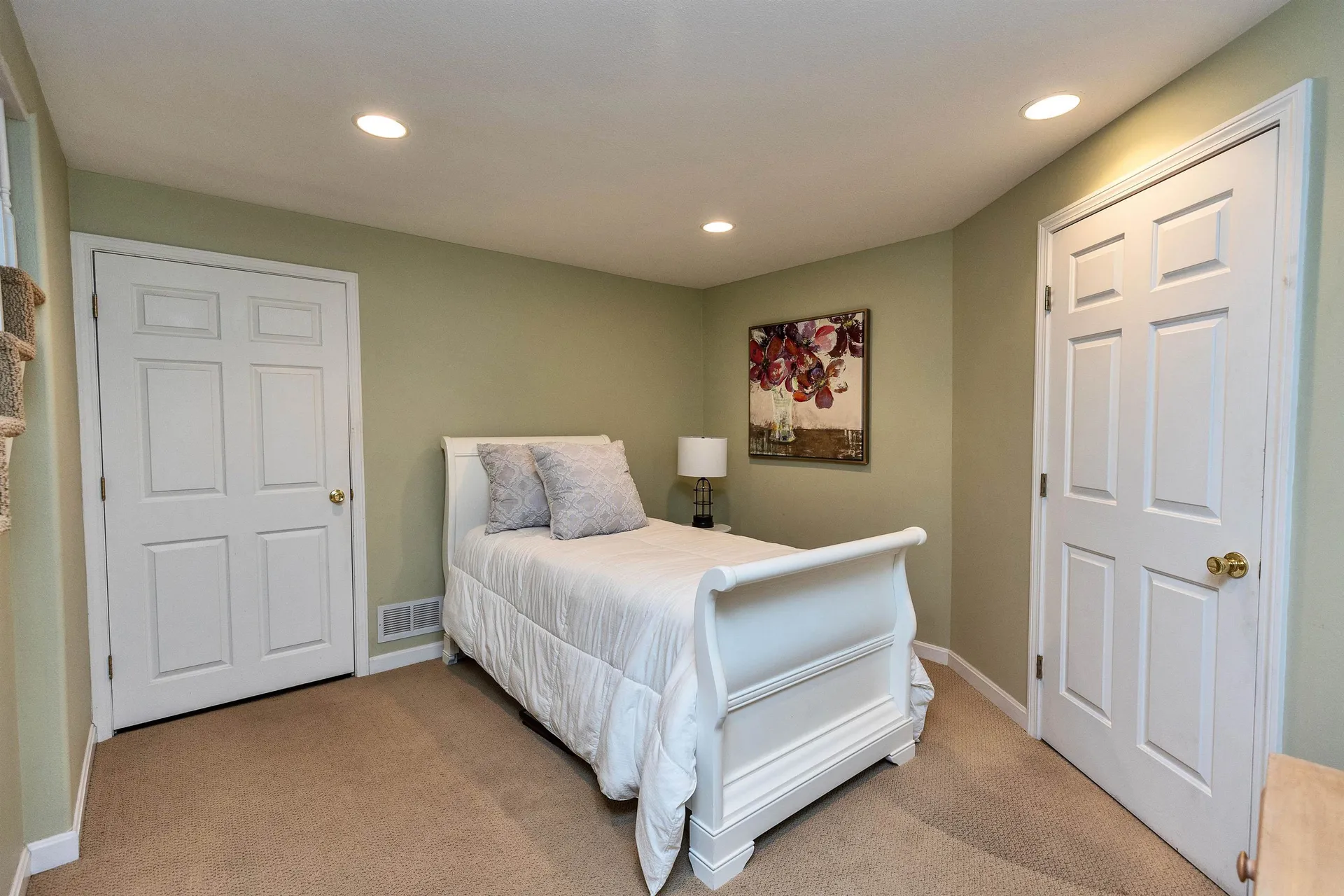 11 Fieldstone Drive Hooksett NH 03106