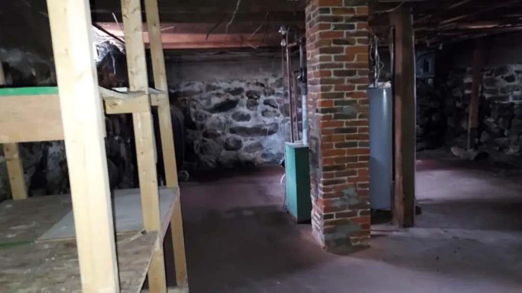 515 Forest Lake Road Winchester NH 03470