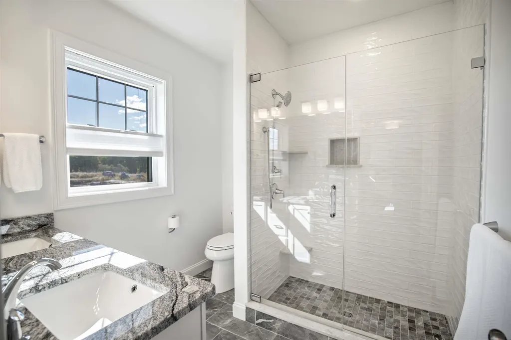 20 Del Ray Drive Windham NH 03087