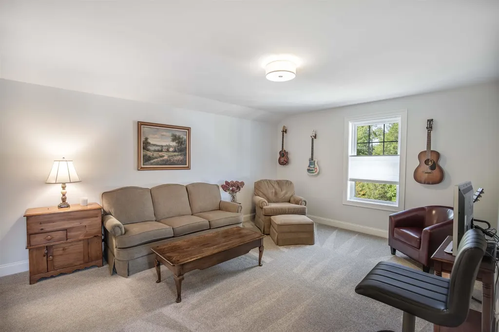 20 Del Ray Drive Windham NH 03087