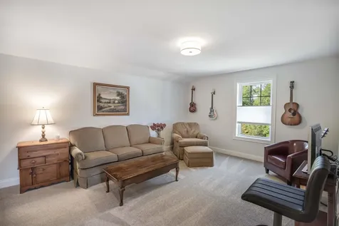 20 Del Ray Drive Windham NH 03087