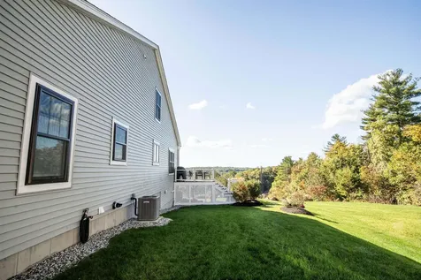 20 Del Ray Drive Windham NH 03087