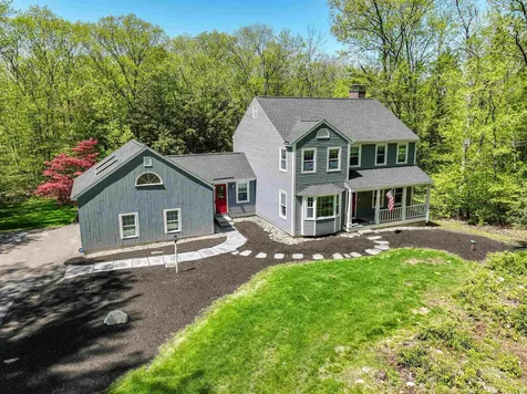 17 Oriole Drive Bedford NH 03110