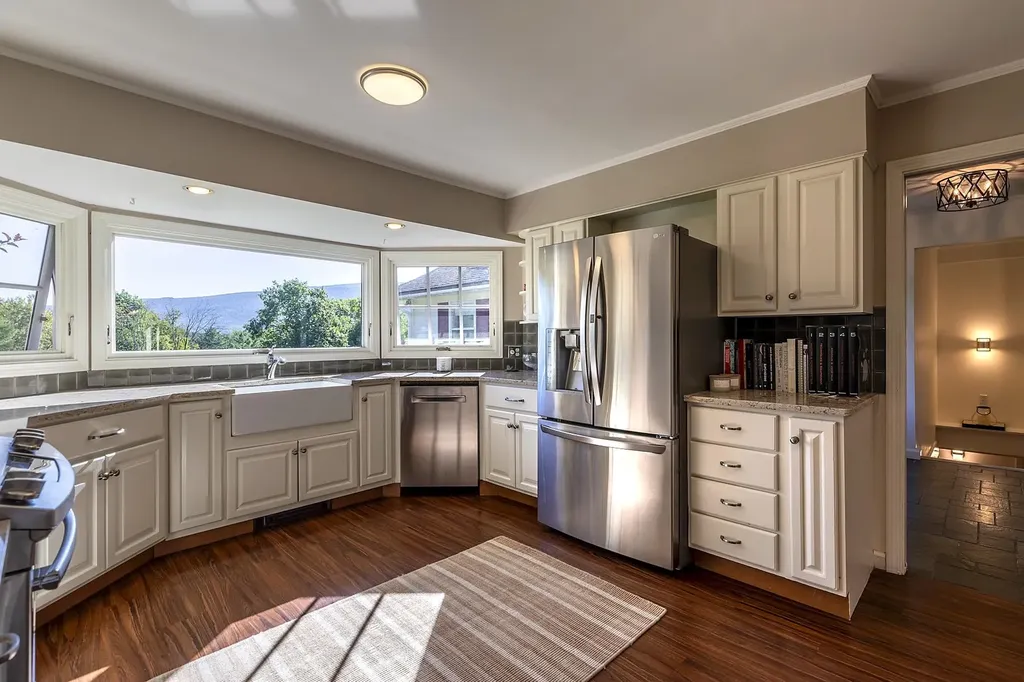 693 Longview Drive Manchester VT 05254