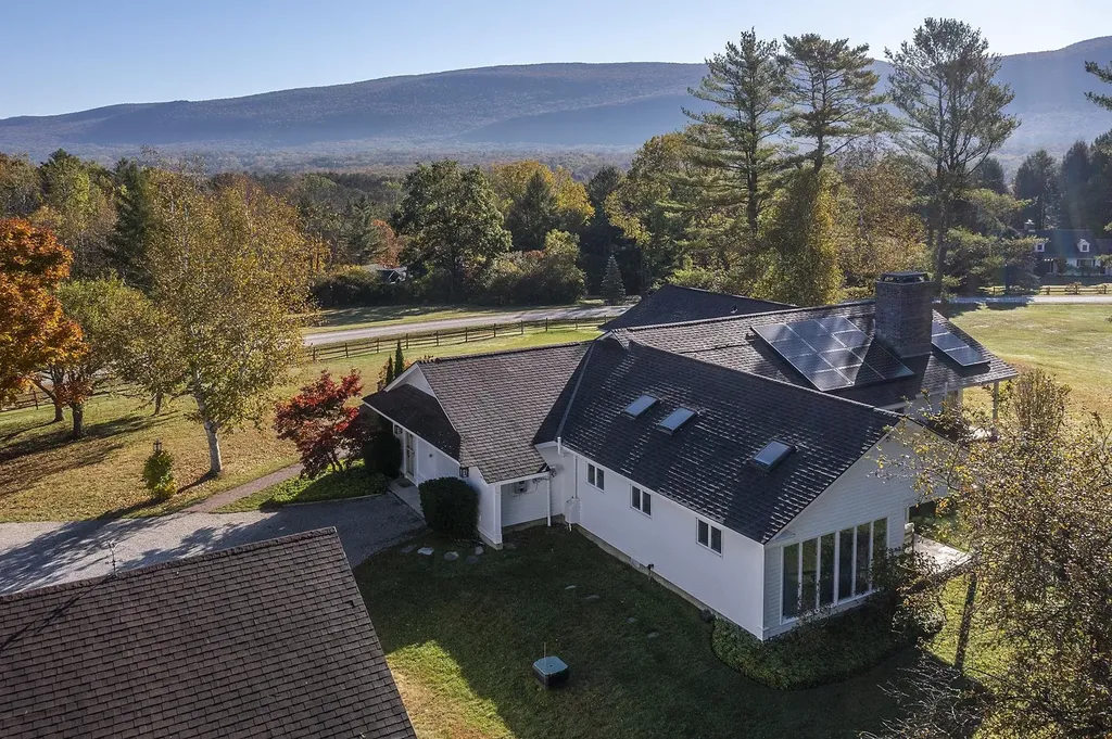 693 Longview Drive Manchester VT 05254