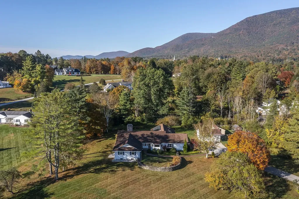 693 Longview Drive Manchester VT 05254