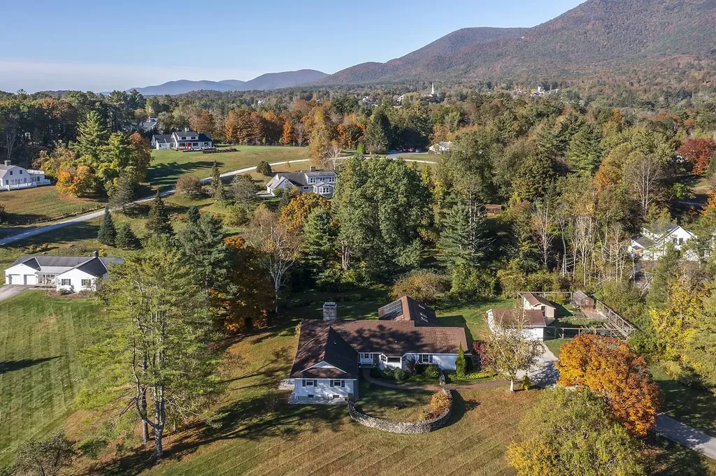 693 Longview Drive Manchester VT 05254