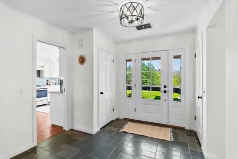693 Longview Drive Manchester VT 05254