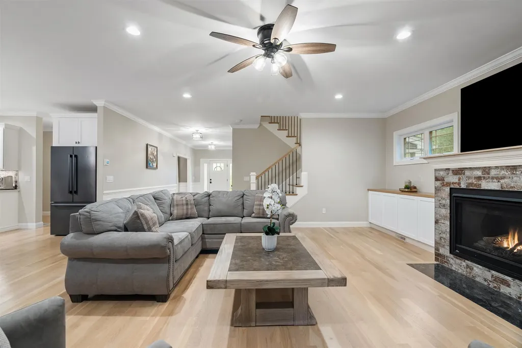 12 Tanya Lane Brentwood NH 03833