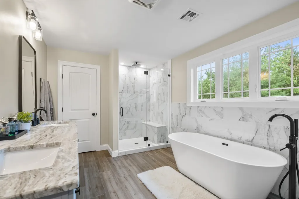 12 Tanya Lane Brentwood NH 03833