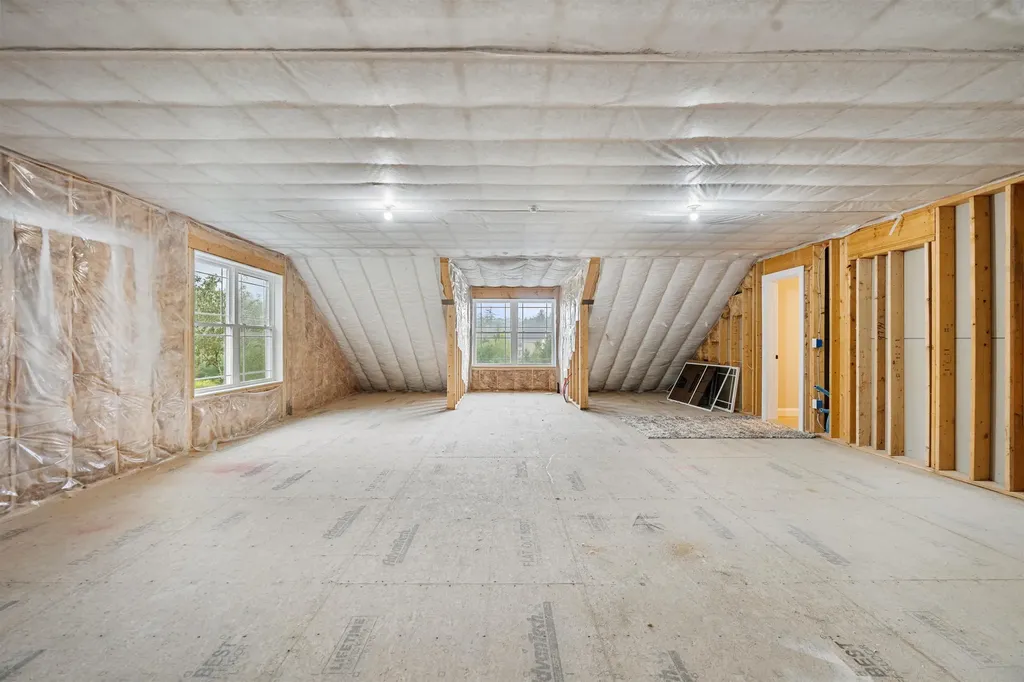 12 Tanya Lane Brentwood NH 03833