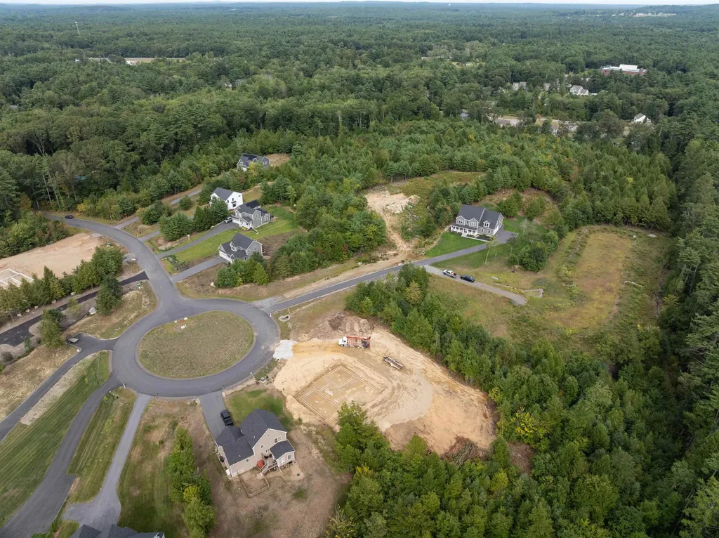 12 Tanya Lane Brentwood NH 03833