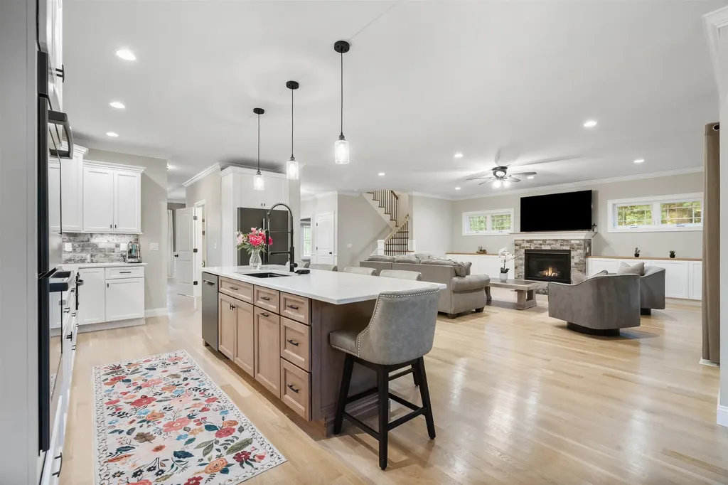 12 Tanya Lane Brentwood NH 03833